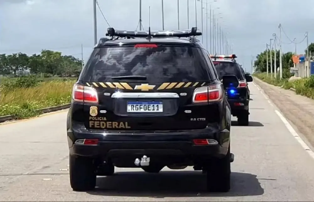 Polícia Federal prende americano condenado por crimes sexuais na Bahia