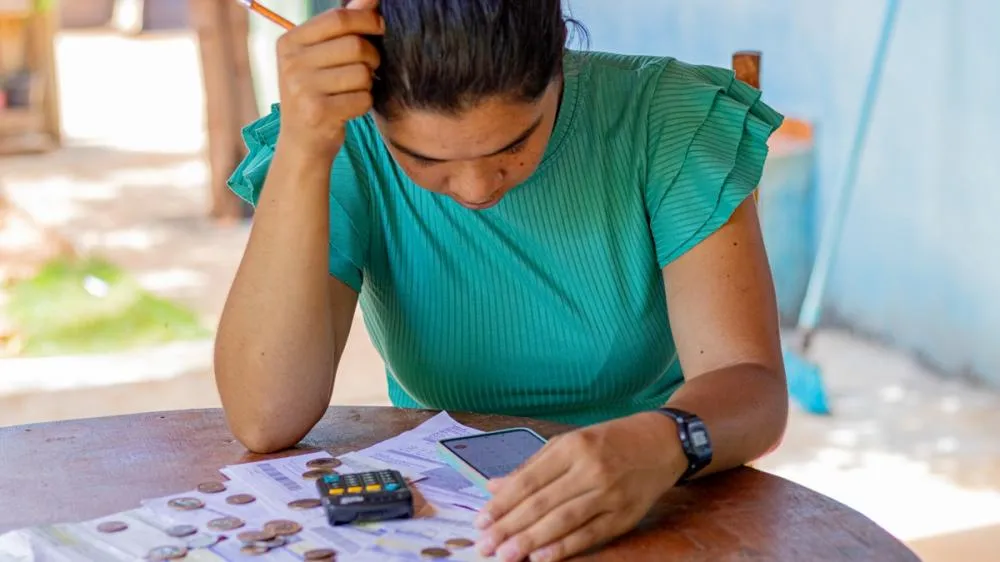 Serasa se pronuncia sobre brasileiros que deixam de pagar a dívida depois de 5 anos