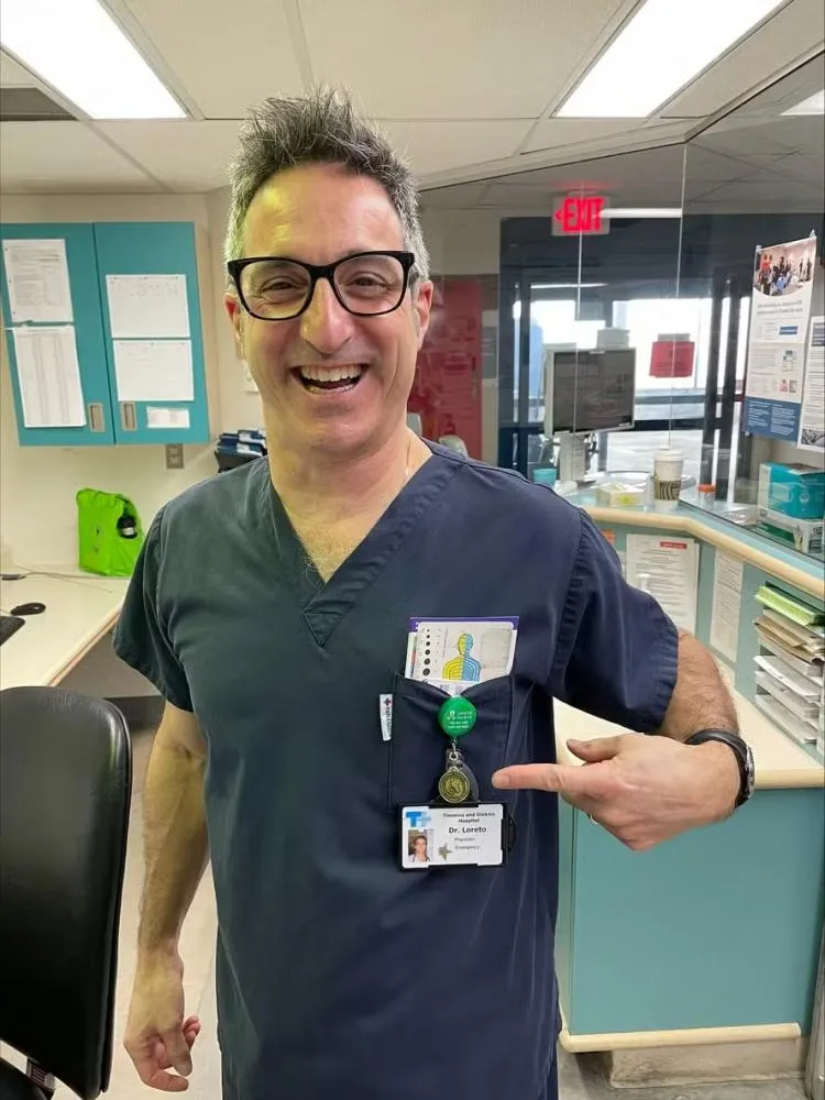 Médico percebe que está infartando enquanto trata paciente que infartou