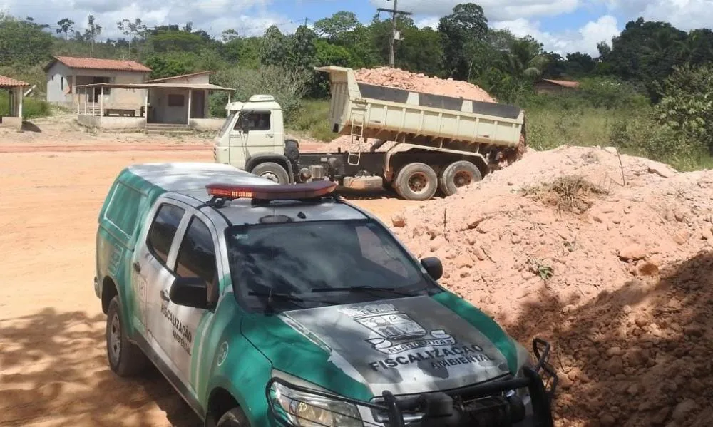 Prefeitura de Alagoinhas atua na fiscalização e combate crimes ambientais