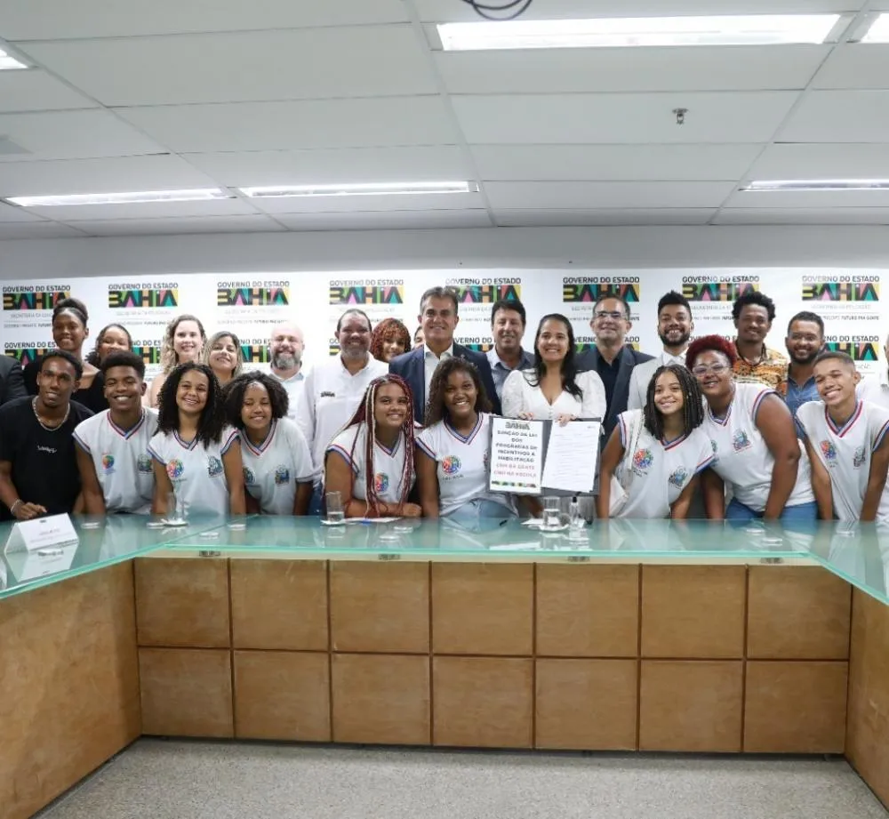 Governo do Estado sanciona programas que garantem acesso gratuito à Carteira de Habilitação para população de baixa renda