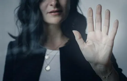 Senado aprova uso de tornozeleira eletrônica para acusados de violência doméstica