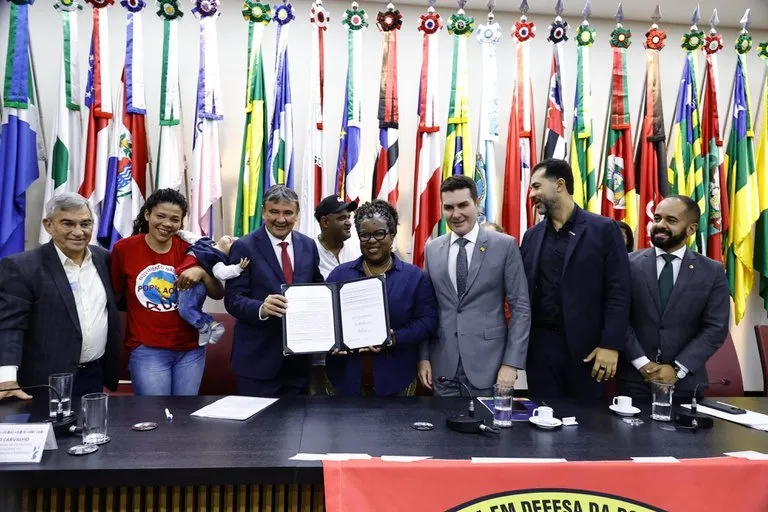Governo Federal lança cozinhas solidárias e prioriza população em situação de rua no Minha Casa, Minha Vida
