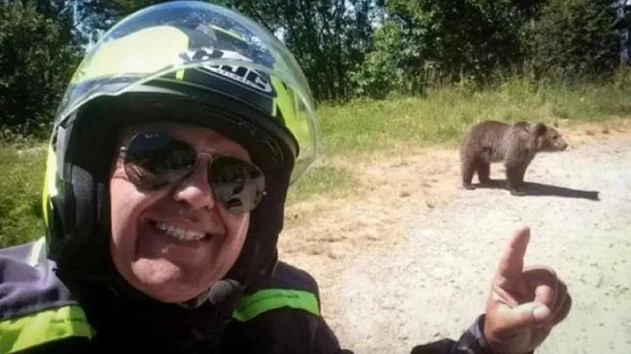 Italiano é atacado e morre logo após tirar selfie com urso