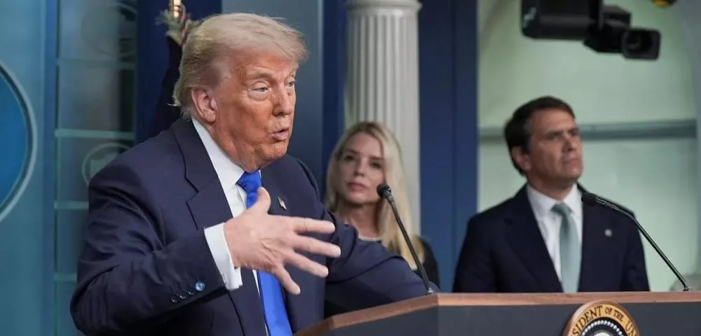 Trump intensifica guerra comercial com Canadá após apoio a Estado palestino