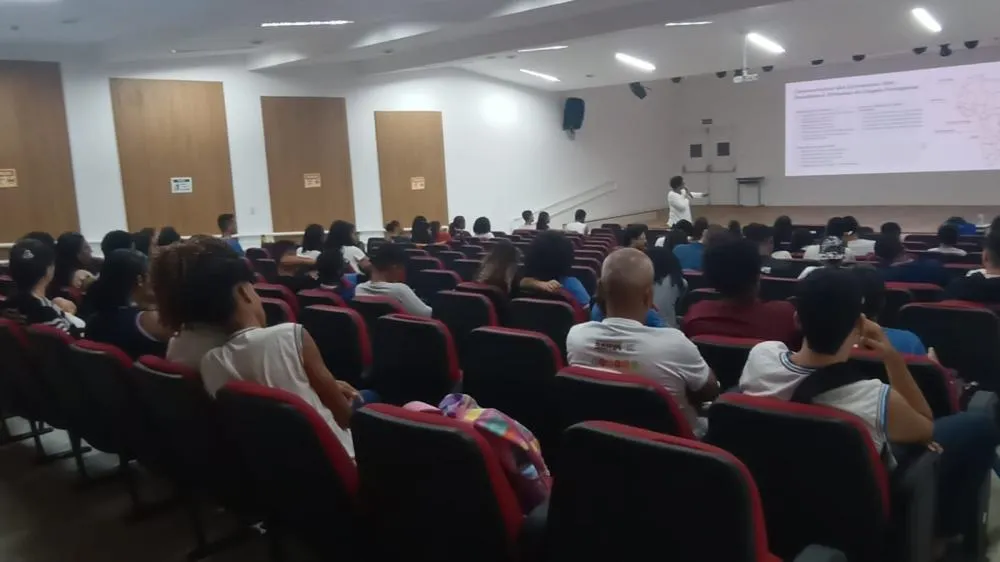 Com o Enem se aproximando, escolas da rede estadual ampliam ações de revisão e motivação na Bahia