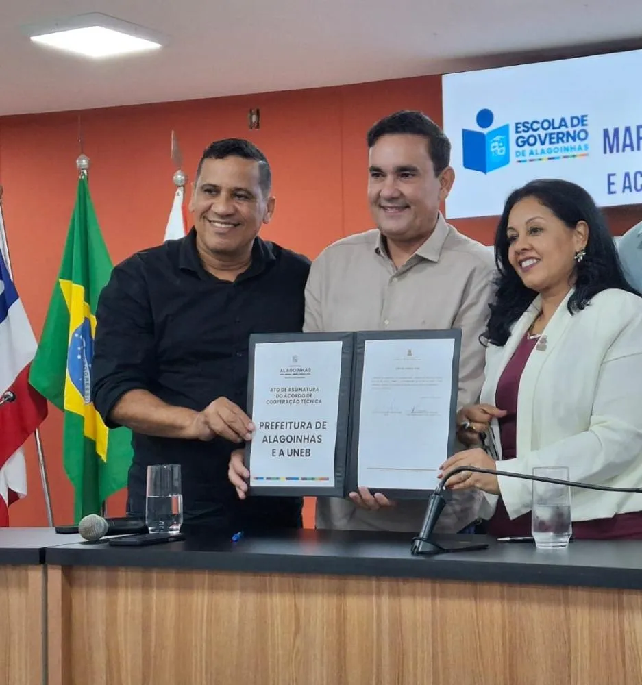 Assinado acordo entre Prefeitura e Uneb para preservação da memória histórica de Alagoinhas