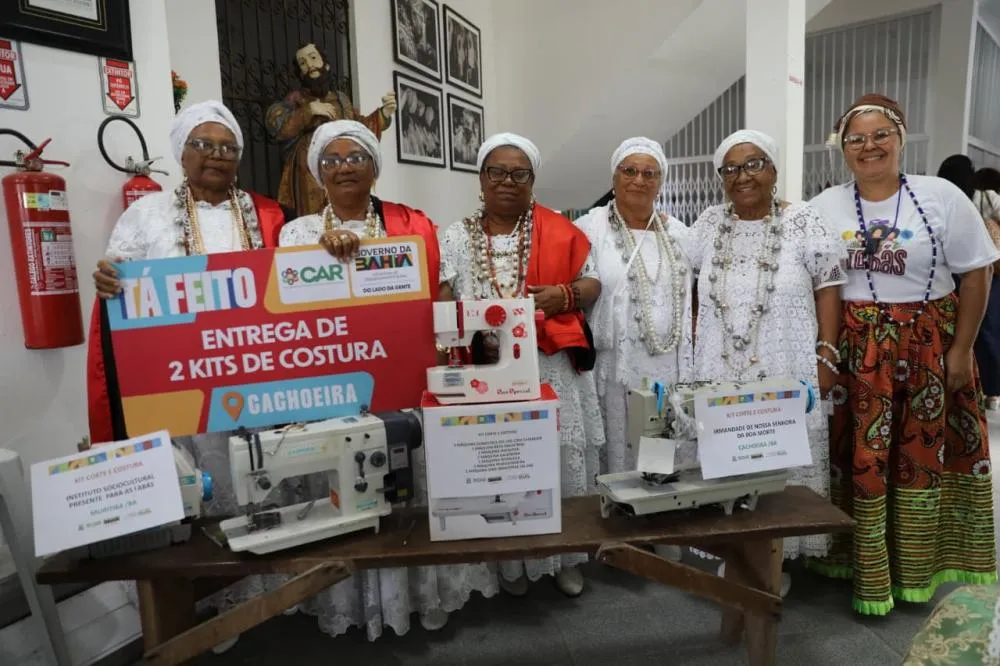 Mulheres de Muritiba e Cachoeira recebem incentivo à qualificação com novos kits de corte e costura